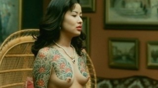 鈴木砂羽が映画「極道の妻たち 赫い絆」と「愛の新世界」で乳首晒した濃厚セックス